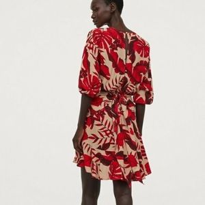 Johanna Ortiz for H&M Light Beige Leaf Pri…